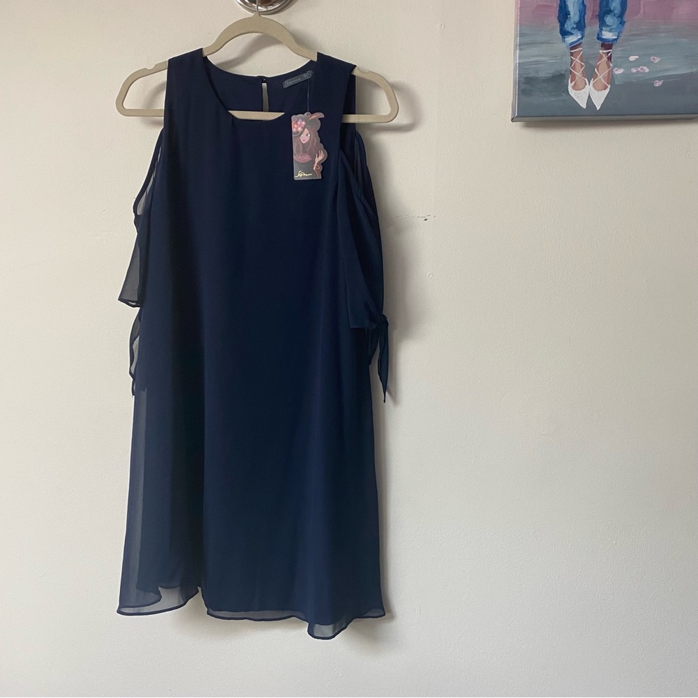 Soprano cold shoulder dress